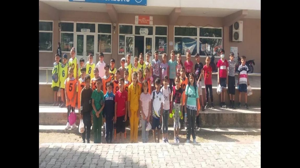 Tarsus Spor Salonunda 3. Sınıf öğrencilerimize Spor Taraması yapıldı